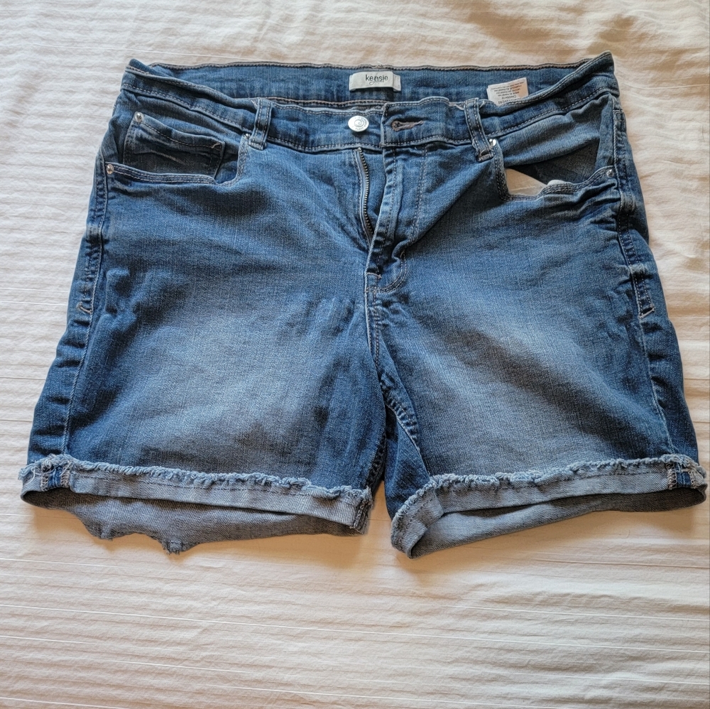 Kensie Jean Shorts 30/10